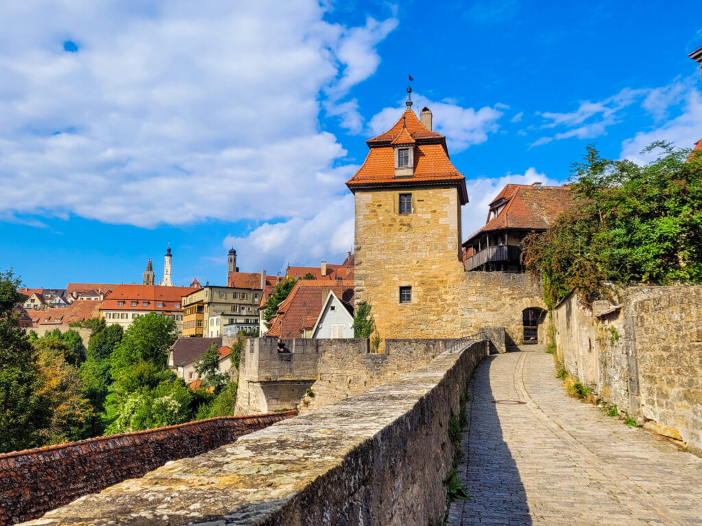 Walk on the city walls of Rothenburg ob der Tauber