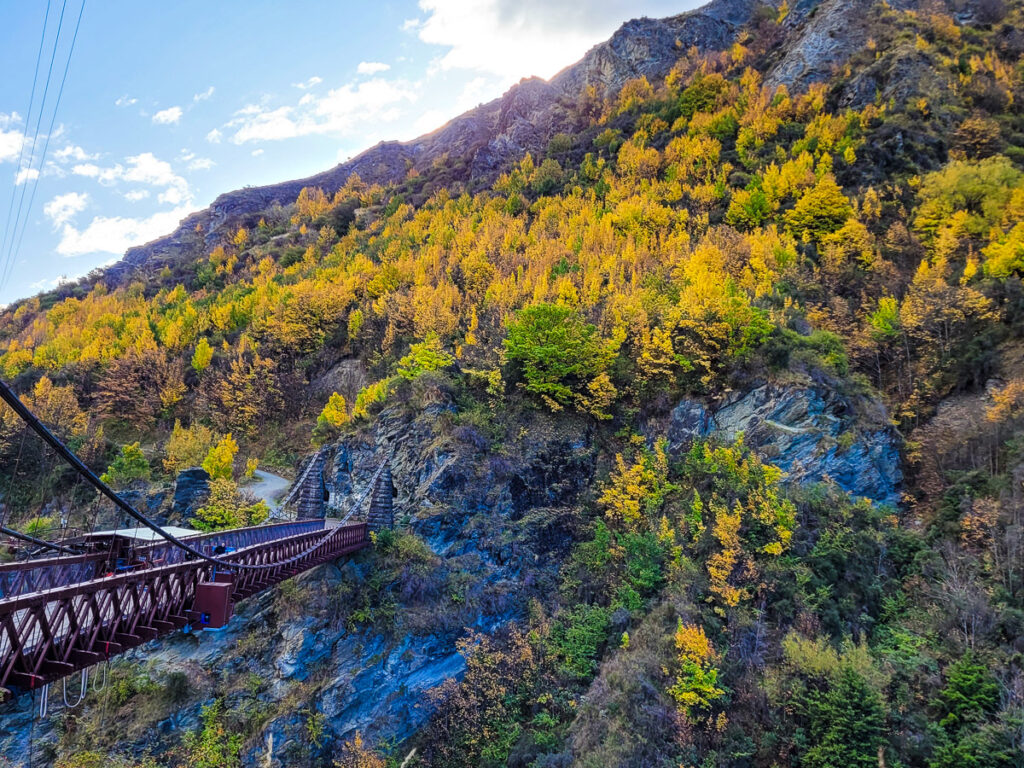 Kawarau Gorge suspension bridge