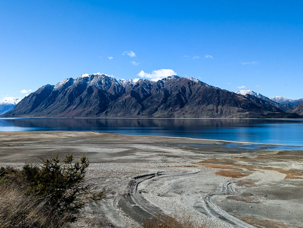 View from the Lake Hawea lookout